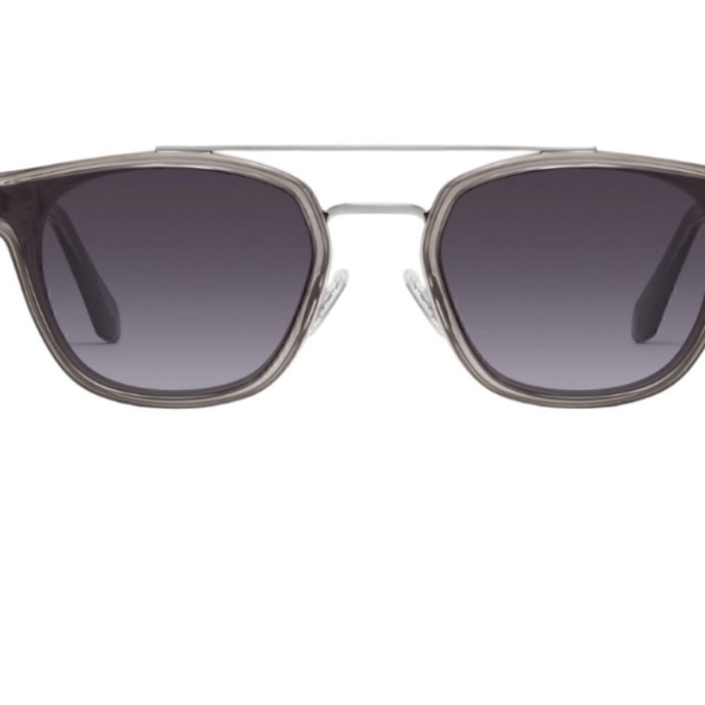 QUAY AUSTRALIA- Getaway Sunglasses- Gray, Smoke in Original packaging.